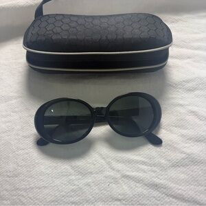 Y2K Black Oval Sunglasses 90s Retro Matrix Indie Sleaze Korea